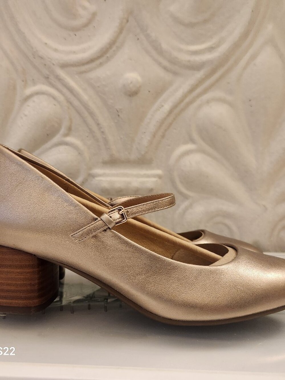 Earth Metallic Gold Mary Jane Block Heel Pumps